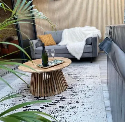 Avec Prive * Le Perrier